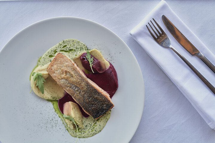 Dining 90 of 115