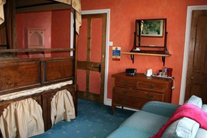 Room 19 of 26
