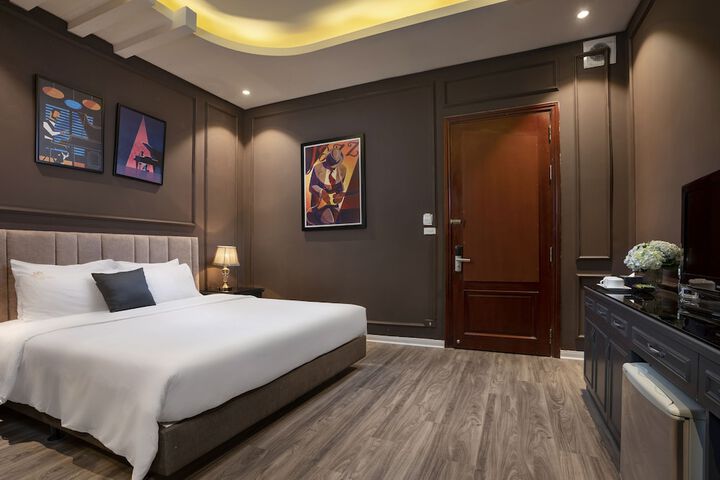 Room 6 of 59