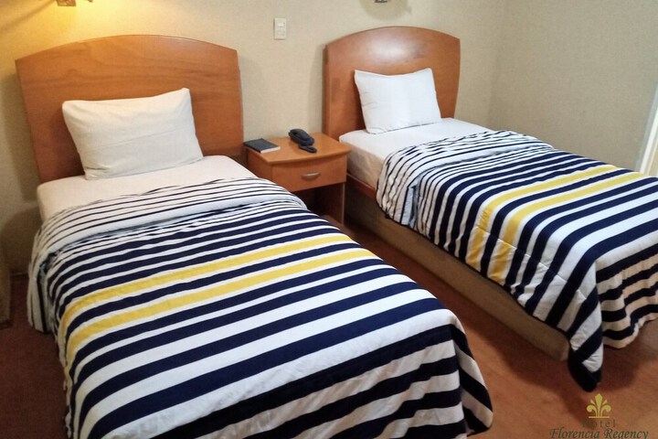 Room 4 of 42