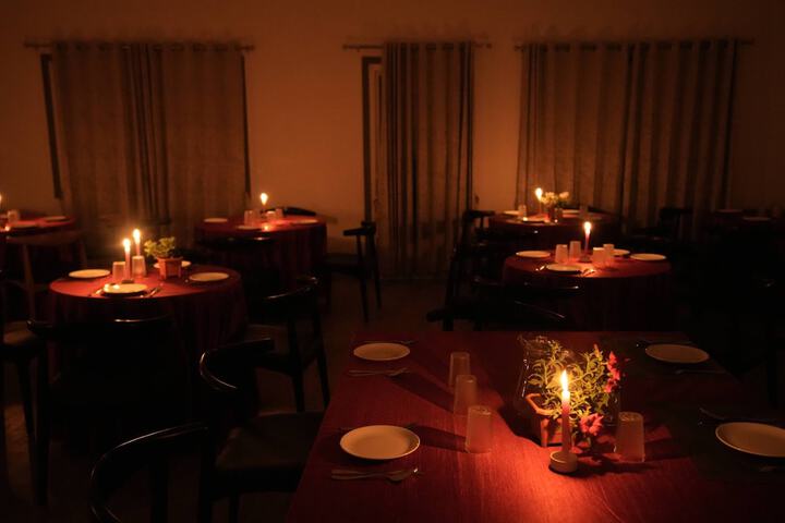 Dining 11 of 20