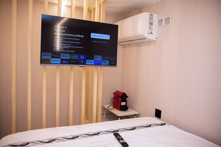 Room 14 of 25