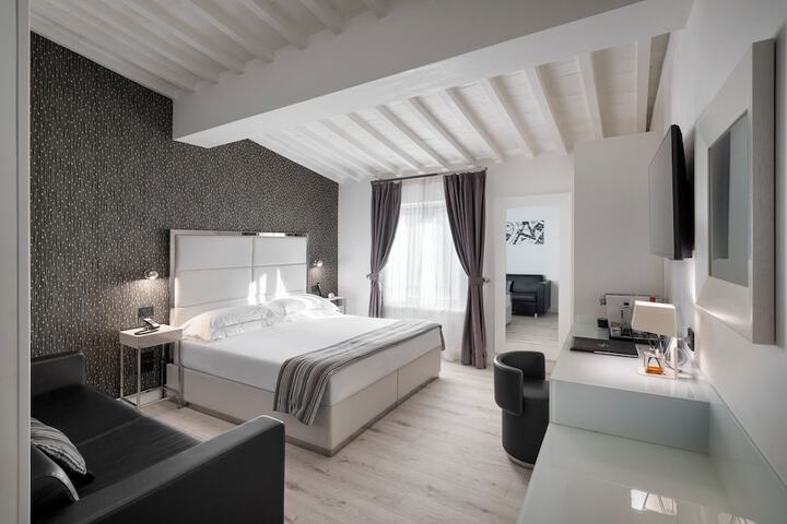 Room 20 of 61