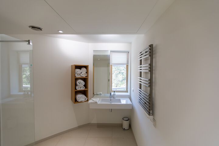 Room 2 of 15
