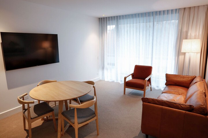 Room 11 of 44