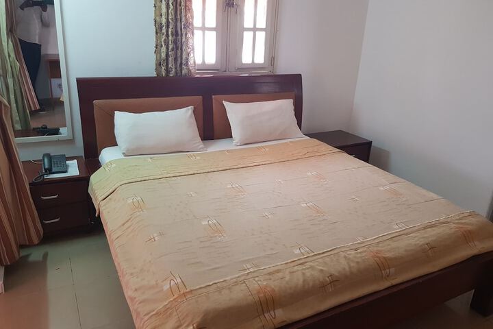 Room 52 of 130