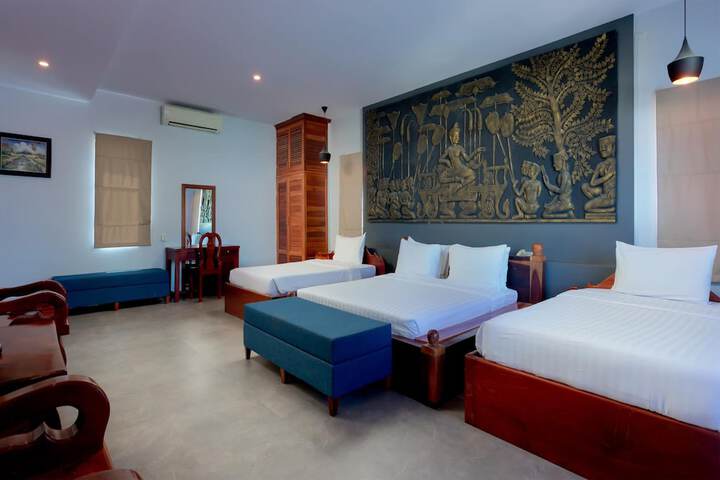 Room 29 of 151