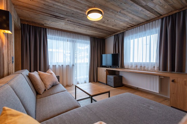 Room 28 of 39
