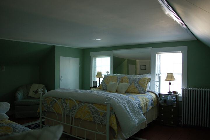 Room 21 of 63