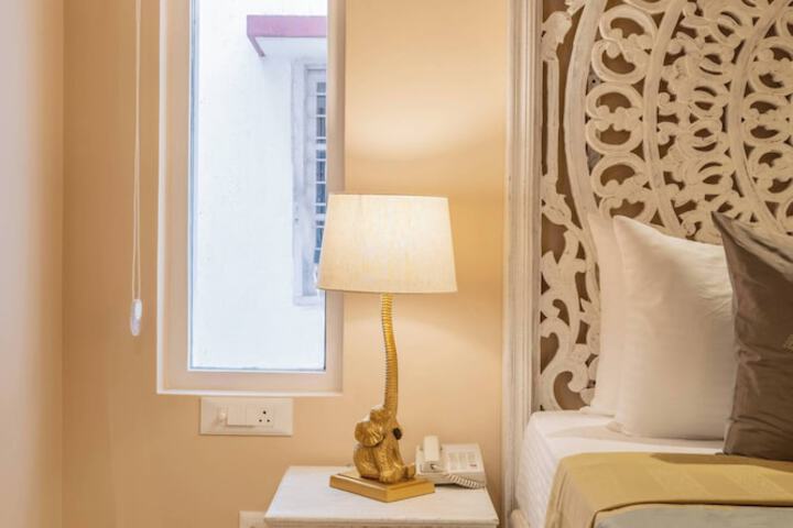 Room 55 of 226