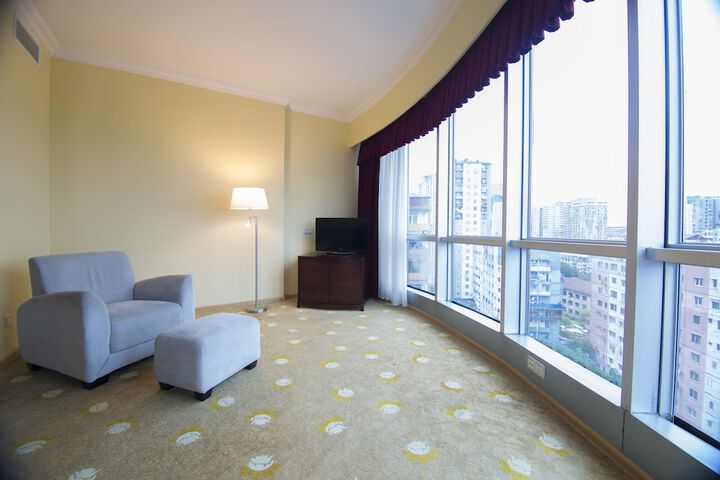 Room 65 of 107