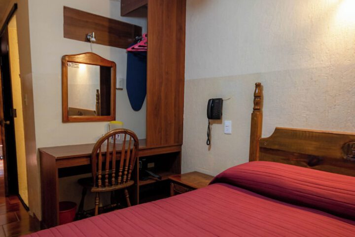 Room 21 of 71