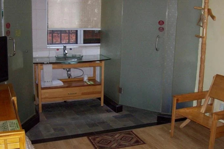 Room 23 of 26