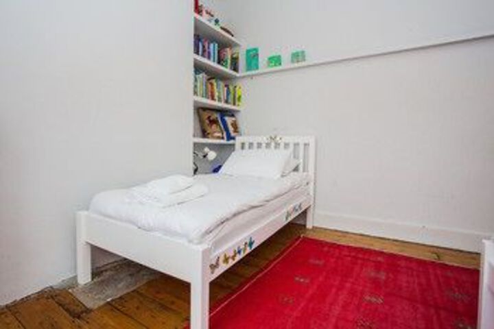 Room 9 of 71