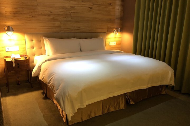 Room 43 of 105