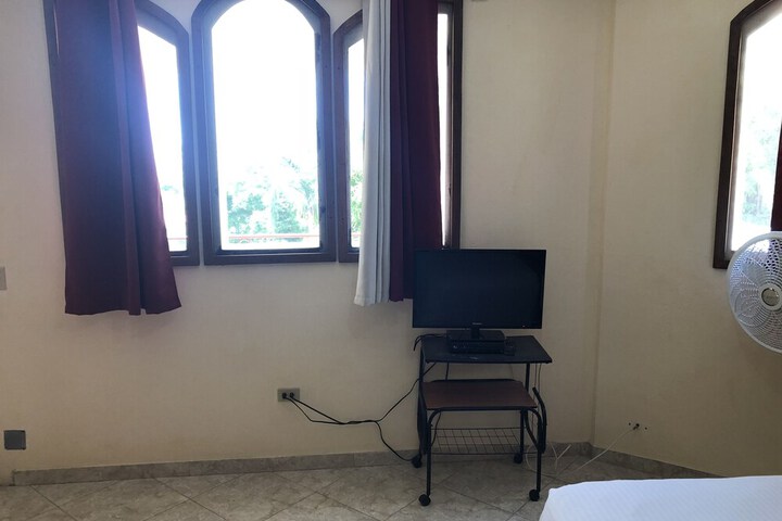Room 27 of 78