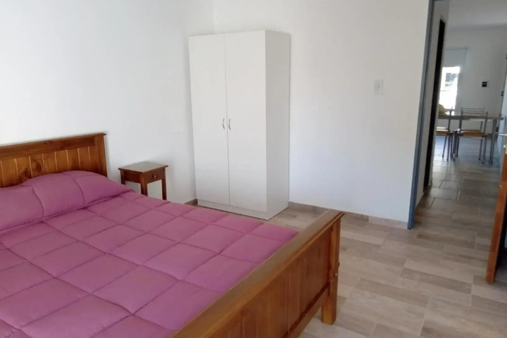Room 2 of 8