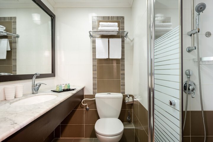 Clean Restrooms