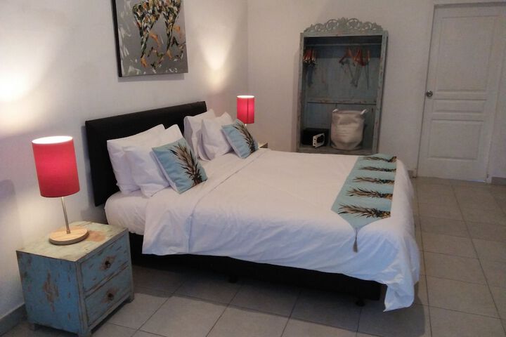Room 2 of 45