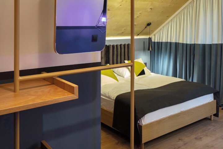 Room 14 of 40