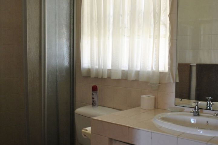Room 28 of 43