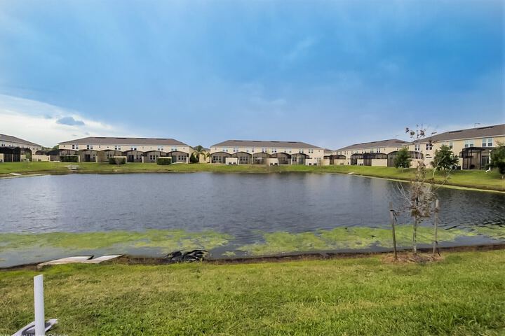 Property Grounds 37 of 40