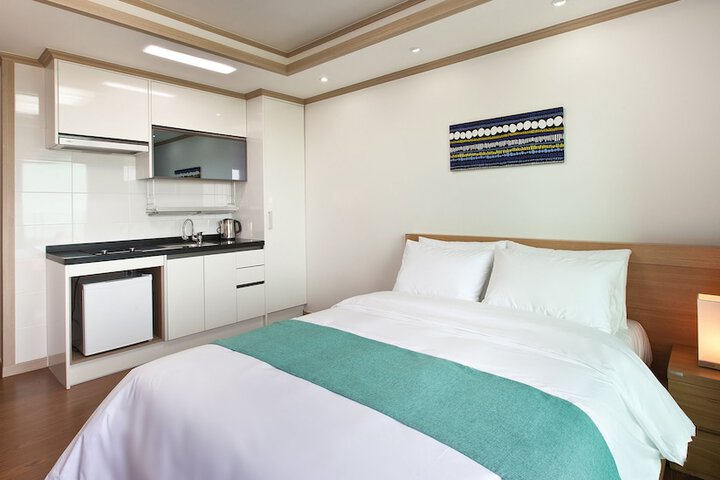 Room 4 of 45