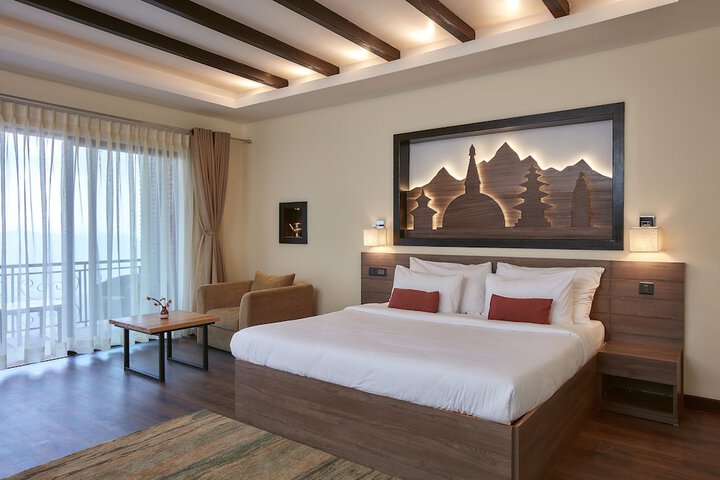 Room 6 of 27