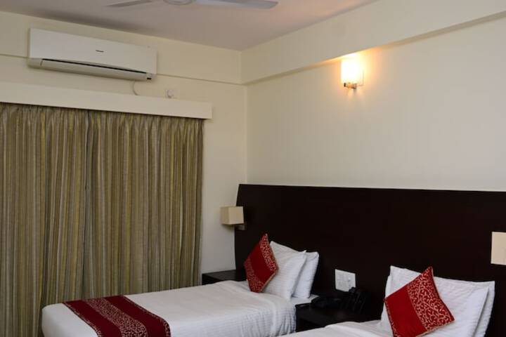Room 17 of 31