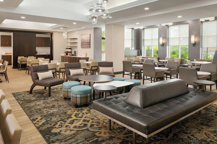 Guest Lobby