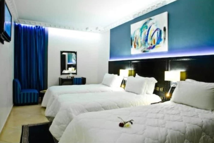 Room 9 of 24