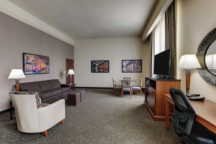 Room 22 of 60