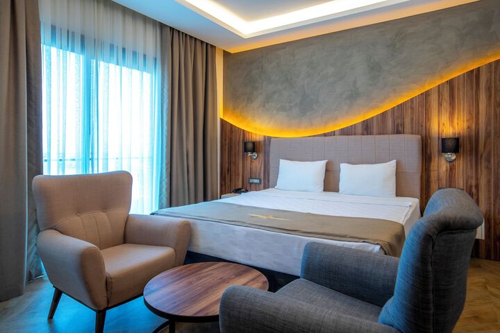 Room 35 of 159