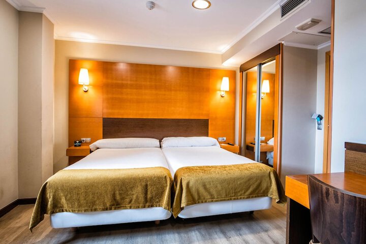 Room 18 of 52