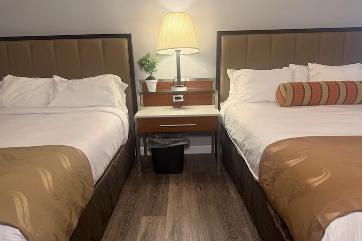 Room 20 of 38