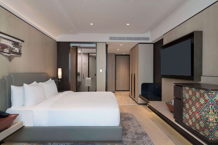 Room 22 of 68