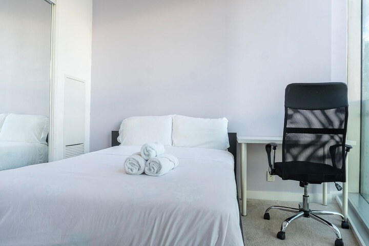 Room 26 of 354