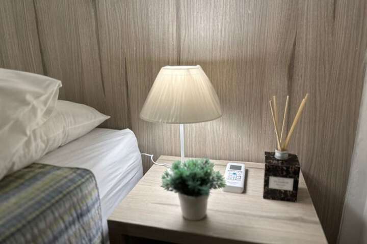 Room 16 of 73