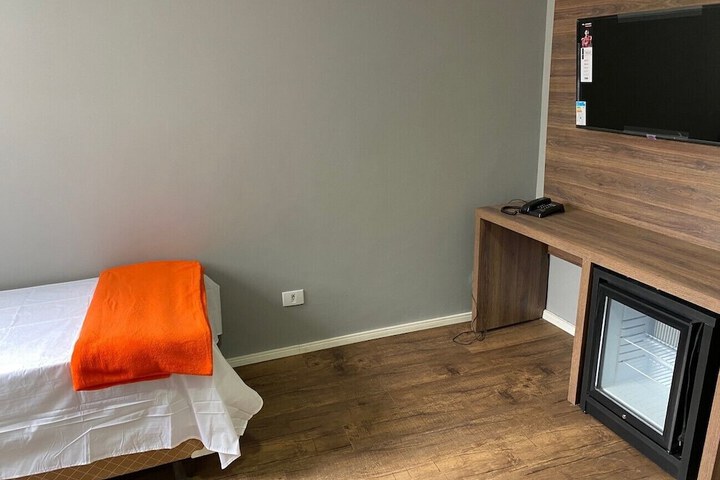 Room 11 of 22