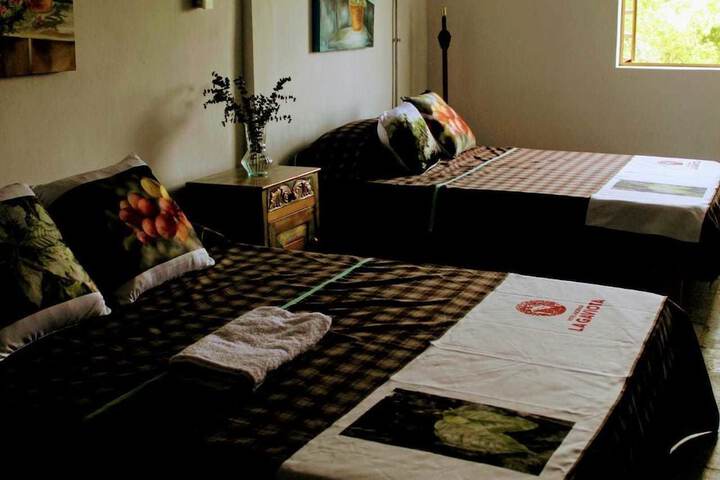Room 5 of 14