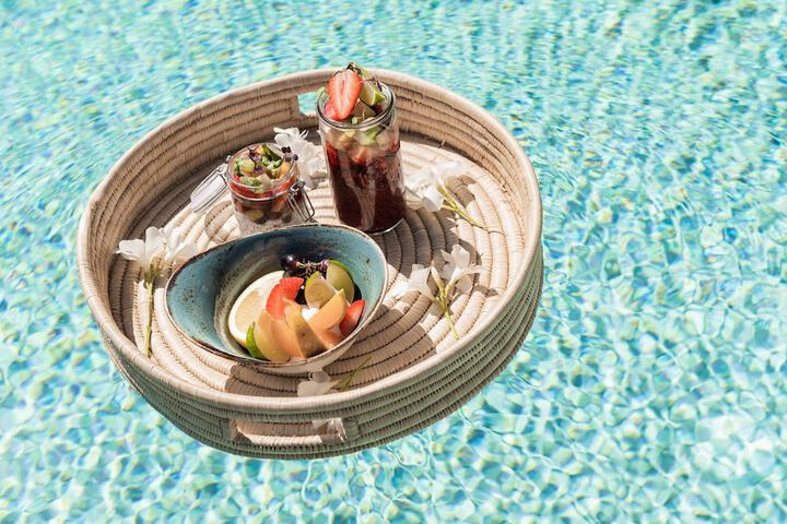 Hotel Pool