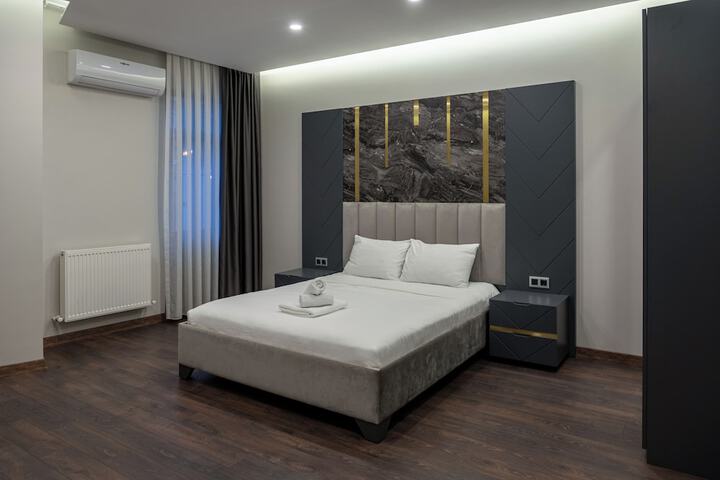 Room 15 of 29