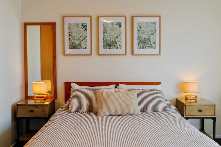 Room 16 of 90