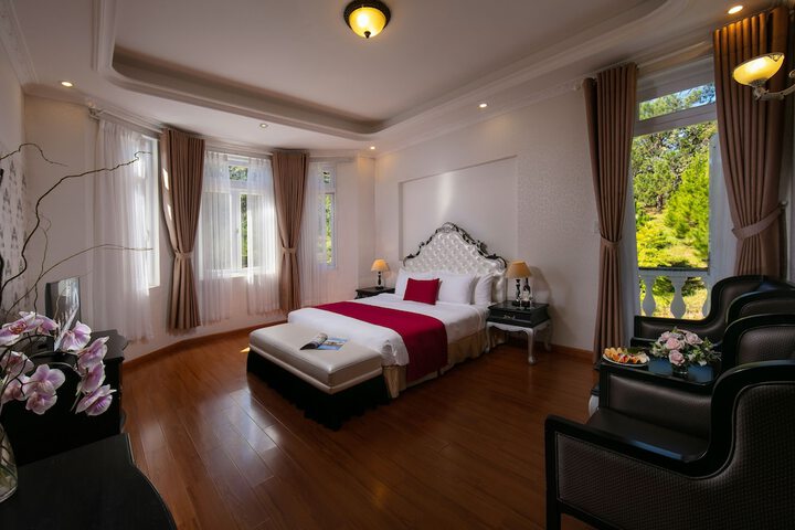 Room 7 of 69