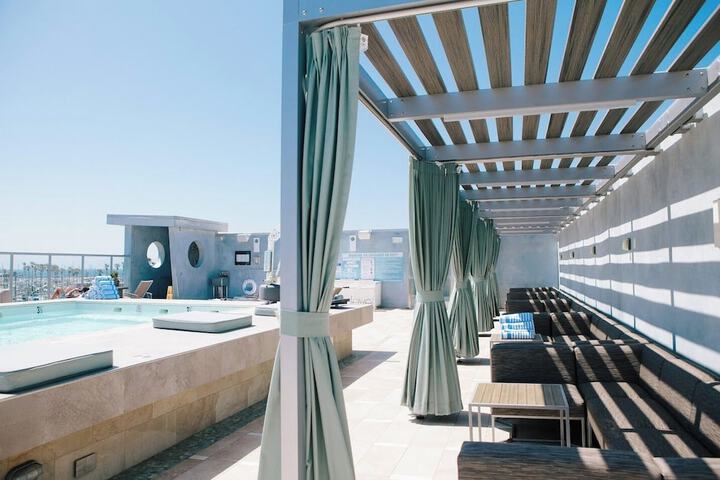 Rooftop pool