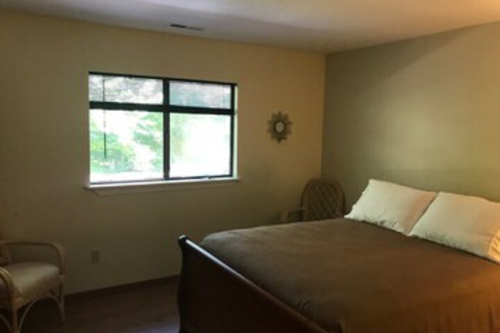 Room 5 of 5