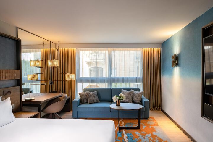 Room 15 of 67
