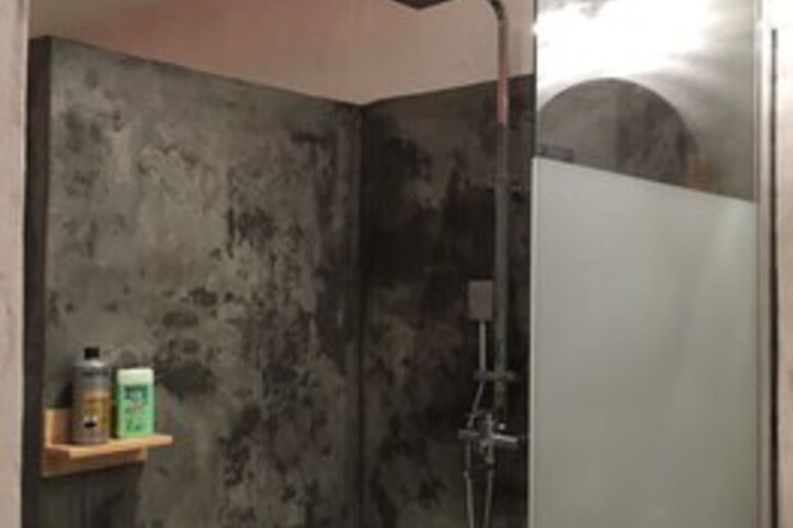 Room 4 of 49