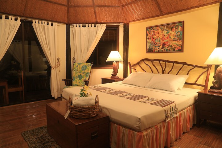 Room 5 of 66
