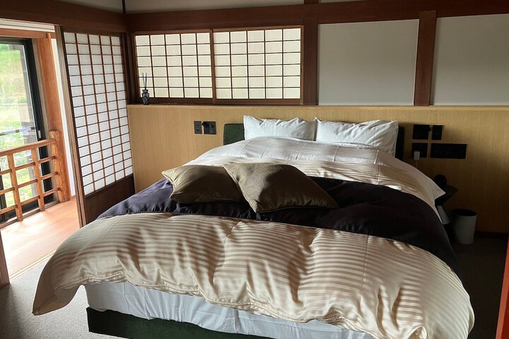 Room 6 of 48